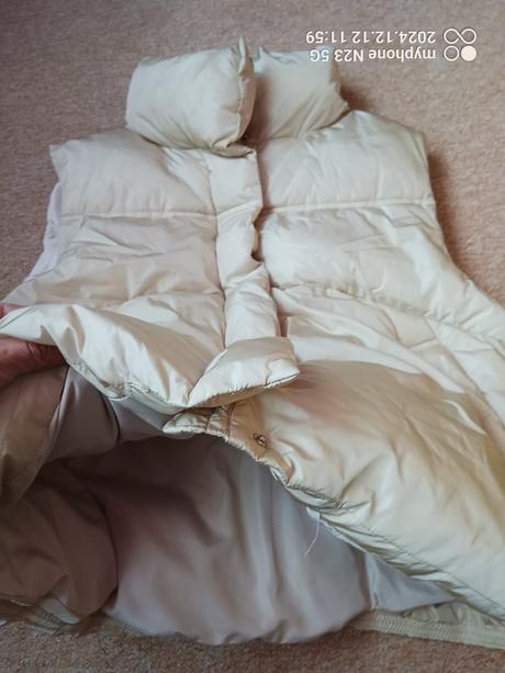 Vesta zn."reserved" vel."m", reserved,m