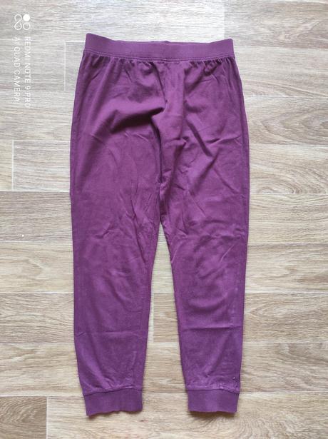 Pyžamové kalhoty, 134