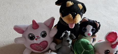 Plyšové hračky - pejsek, jednorožec, kočka, želva,