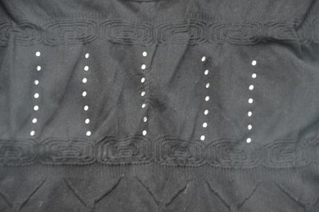 146 152 elastické tričko s kamínky, 146