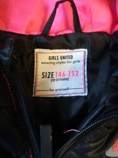 Vesta dívčí vel. 146/152., 146