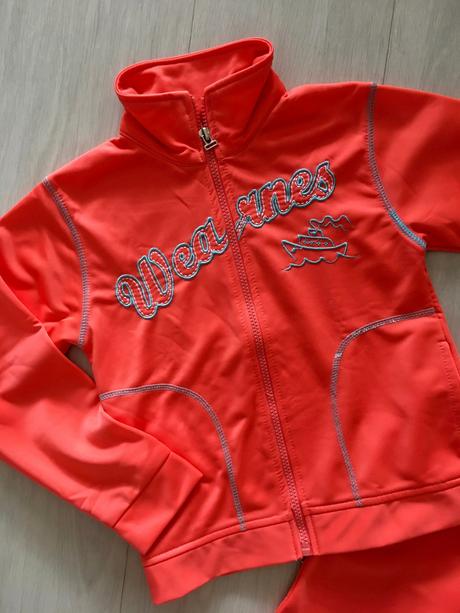 Dívčí sportovní souprava (8 let), 128