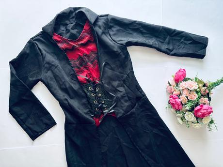 K5/ kostým- v.cca 6/7 let, 