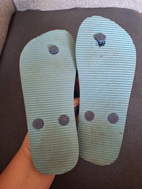 Chlapecké žabky vel asi .32, 32