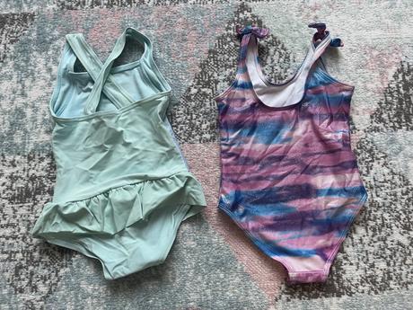 2 plavky 110/116, 110