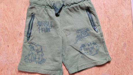 Kraťasy a plátěné kalhoty, 116