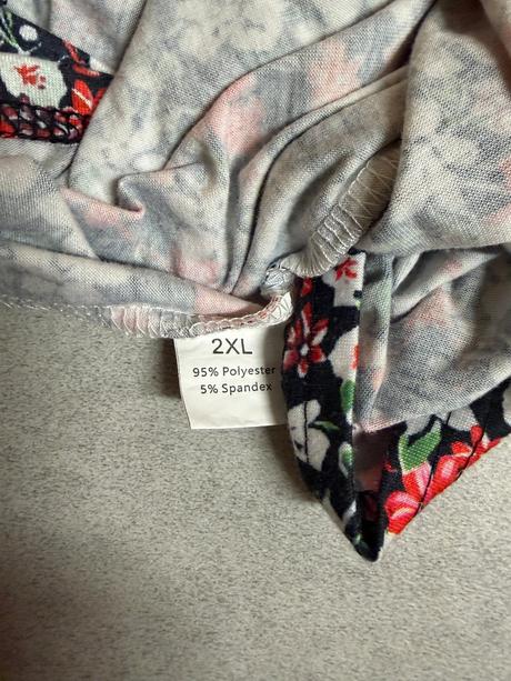 Dámské tričko velikost 2xl, xxl