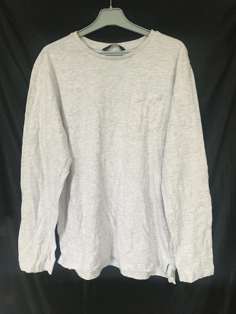 Vel. 158 šedé triko s kapsičkou, 152