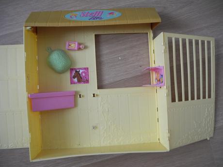 Stáj pro koně a koně, 