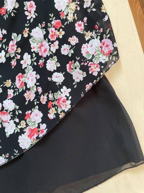 Černý top/minišaty, vel neuvedene cca s a méně, s