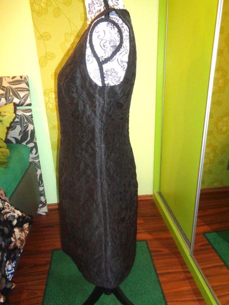 Luxusní černé šaty s vyraženými květy, orsay,38