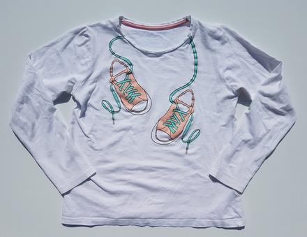 L148 dívčí triko s dlouhým rukávem tenisky v. 134, 134