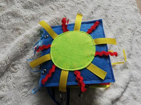 Quiet book 12 stran, 