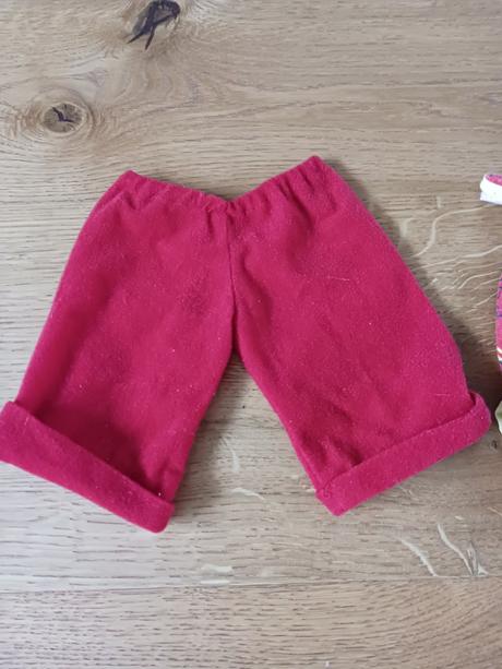 Oblečky pro panenky, 