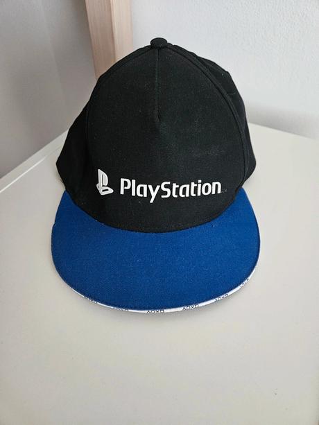 Kšiltovka playstation, 