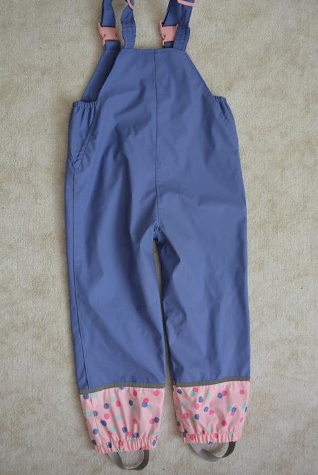 Pogumované kalhoty, 122