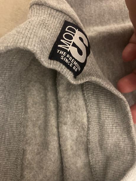 Teplejsi triko/ slaba mikina, 116