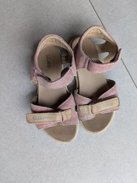 Sandále, d.d.step,31