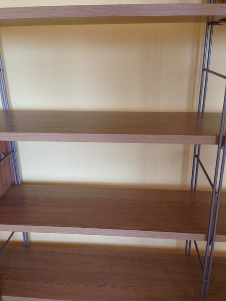 Pokojik pro mimi-kolebka leander,kreslo+policeikea,