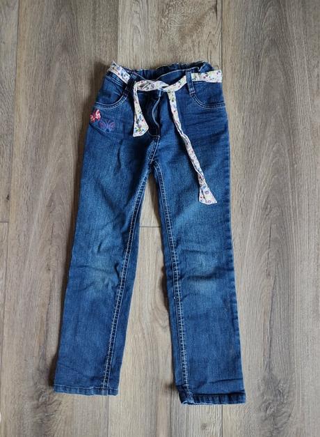 Holčičí džíny, lupilu,116