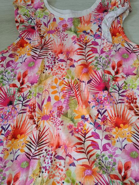 Tílko s květy 110 next, next,110