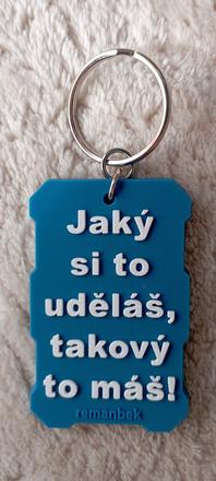 Přívěsek na klíče bílo - modrý, 