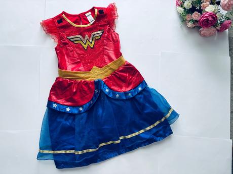 An15/ kostým šaty wonder woman- v. 5/6 let, 