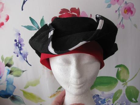 Karneval - čepice pirát, pirátka,