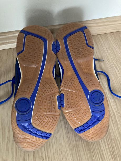 Tenisky, sálovky, na tělocvik a sport, 36