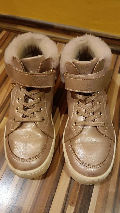 Zimní boty, baťa,32