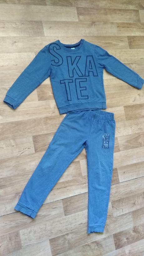 Tepláková souprava, vel.134, 134