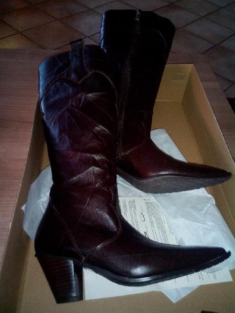 Dámské menší kozačky, 35