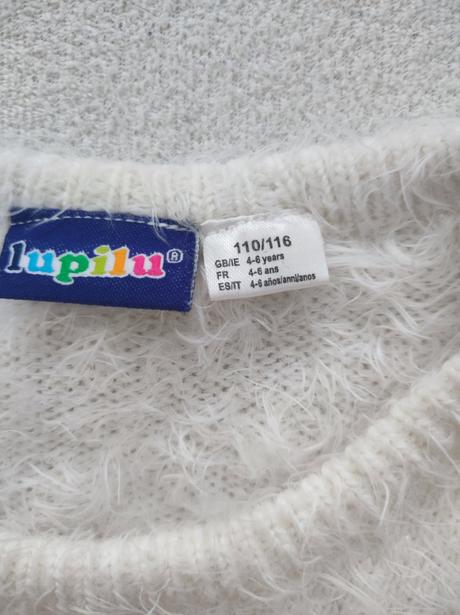 Svetr chlupatý vel. 110-116, lupilu,110