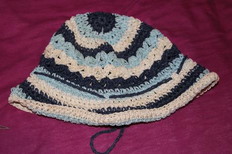 Dívčí klobouk proužky, obvod 46 - 47 cm, 86