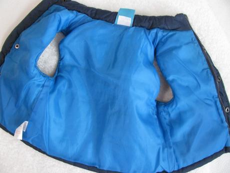 Chlapecká tmavě modrá vesta mašinka tomáš, 86