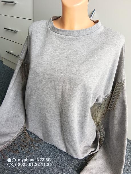 Mikina s řetízky zn."h&m" vel."l" i větší, h&m,l