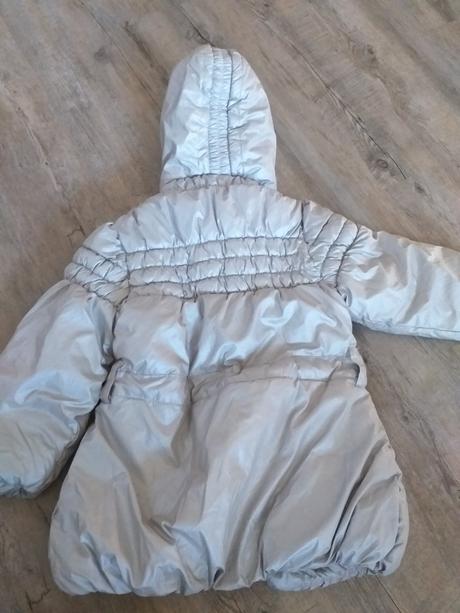 Stříbrná buřtíkatá bunda s kapucí, minx,116