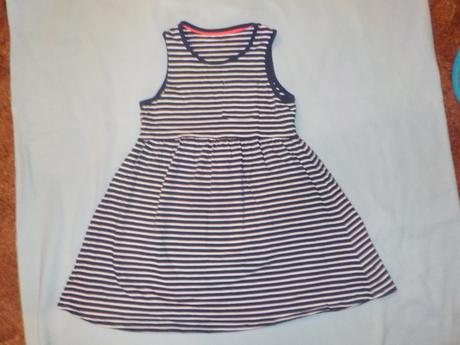 Šatičky vel. 4-5 let, zn. m&s, marks & spencer,110
