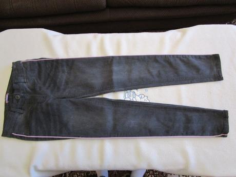 Elastické rifle, po straně růžový proužek, v.140, 140