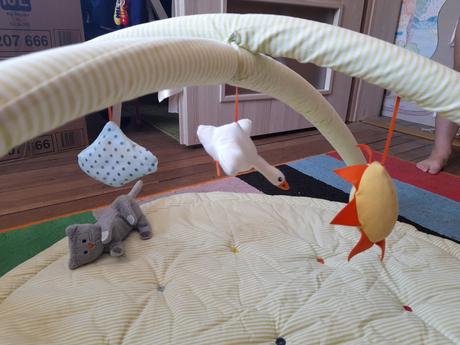 Hrazdička ikea leka na miminko, 