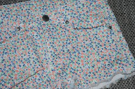 Dívčí kraťasy h&m s jemnou kytičkou, 128/134, h&m,128