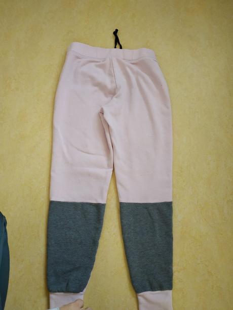 Tepláky vel.134, 134