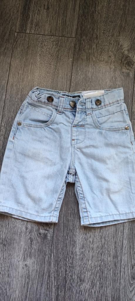 Džínové šortky, 92