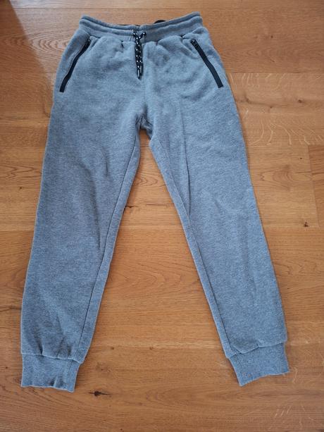 Reserved tepláky č.146, reserved,146