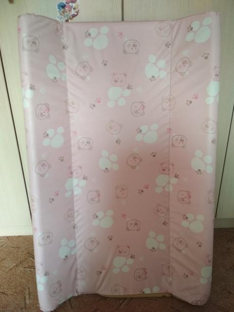 Přebalovací deska na komodu, 