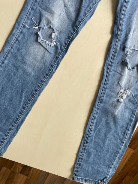 Džíny s dírami, vel není cca s/m, fb sister denim, s