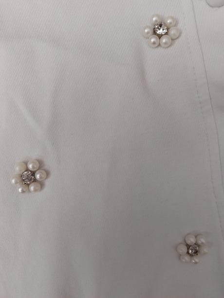 Mikina zdobené kamínky a perličkami, 146