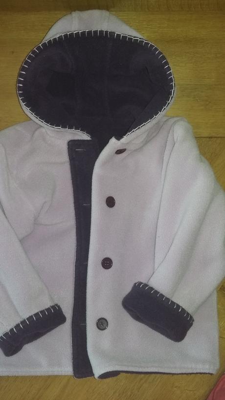 Fleesovy kabátek, 110