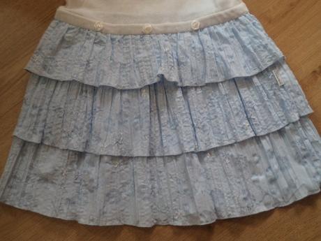 Nenošené šatičky č45, loana,110