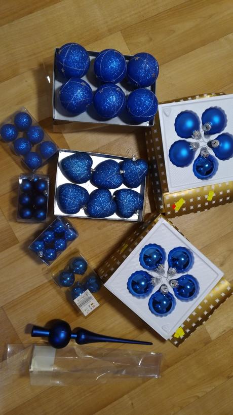 Vánoční věnec + ozdoby, 